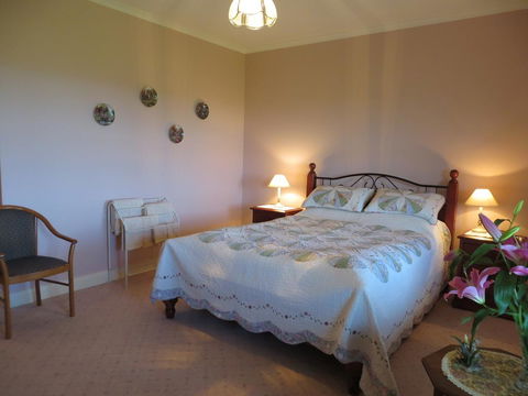 Arabella Country House - Accommodation Sunshine Coast 0