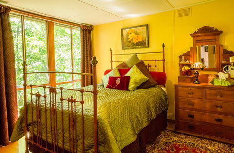 Arcadia Cottages - Accommodation Sunshine Coast 2
