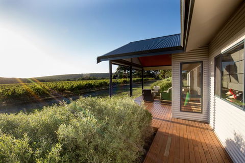 Arimia Estate Guesthouse - Accommodation Sunshine Coast 3