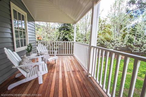 Arlington - Accommodation Sunshine Coast 2