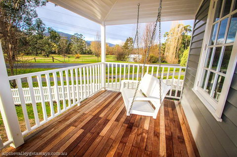 Arlington - Accommodation Sunshine Coast 0