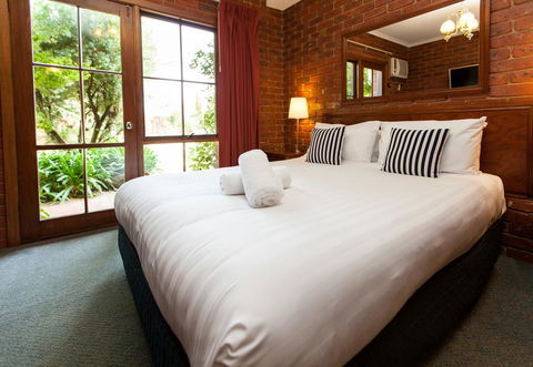Armour Motor Inn - Accommodation Sunshine Coast 1