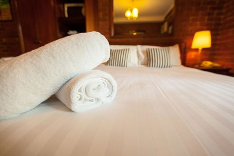 Armour Motor Inn - Accommodation Sunshine Coast 2