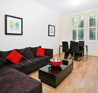 Art Deco in the Cul-de-Sac - Spacious Executive 1BR Potts Point Apartment in Quiet Cul-de-Sac - Accommodation Sunshine Coast
