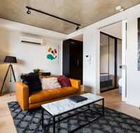 Artsy Apartment CBD City Views and Balcony - Accommodation Sunshine Coast
