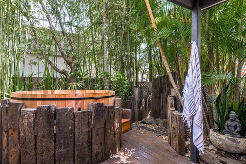 Arya Holiday House Byron Bay - Accommodation Sunshine Coast 3