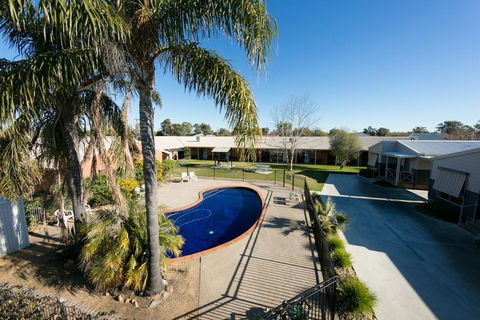 Ashleigh Court Motor Inn - Accommodation Sunshine Coast 0