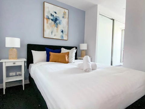 MA4004-1 BR, Lvl 40 Stylish Marco High Rise Home - Accommodation Sunshine Coast 1