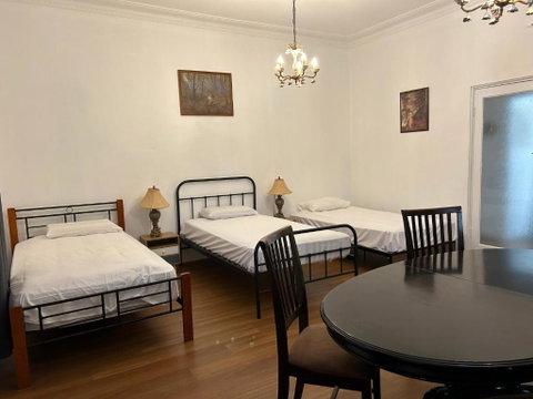 Luxury House 3 Bedrooms - Accommodation Sunshine Coast 2