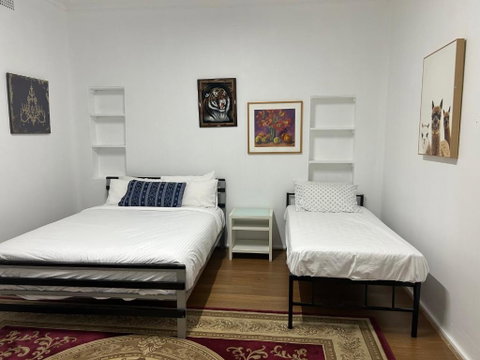 Luxury House 3 Bedrooms - Accommodation Sunshine Coast 0