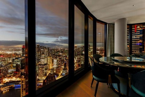 Luxury Retreat In The Heart Of Southbank - Accommodation Sunshine Coast 0
