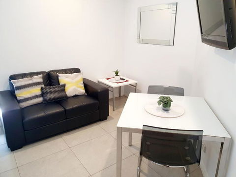 M5 West Perth Studio Apartment Near Kings Park - Accommodation Sunshine Coast 1