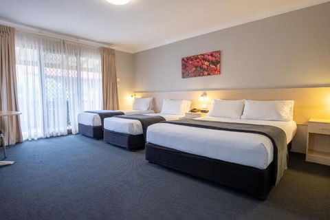 Maclin Lodge Motel - Accommodation Sunshine Coast 3