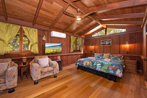 MANGO LODGE River Heads - Accommodation Sunshine Coast 1