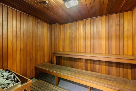 MAN54 -Manly Magic Waterfront Retreat With Gym & Sauna - Accommodation Sunshine Coast 1