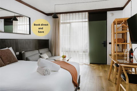 M Hotel - Accommodation Sunshine Coast 0