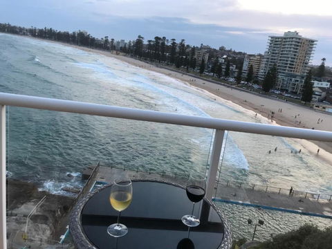 Manly Waterfront Beach Stay - Accommodation Sunshine Coast 3