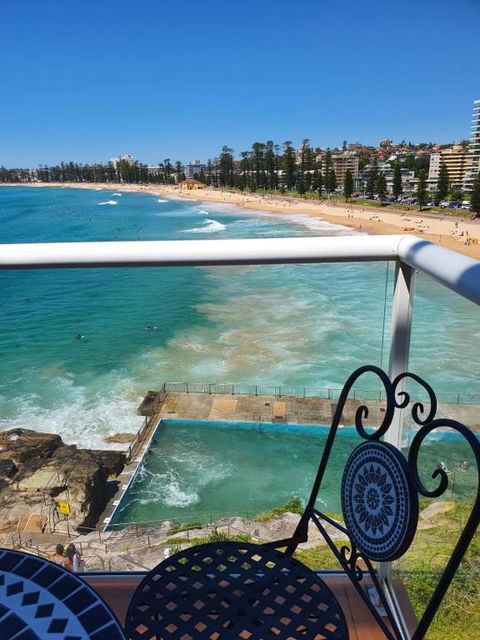 Manly Waterfront Beach Stay - Accommodation Sunshine Coast 2