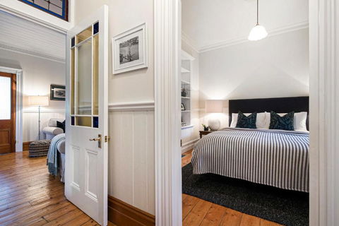 MARIGOLD COTTAGE Charming 1870s Central Daylesford Cottage - Accommodation Sunshine Coast 1