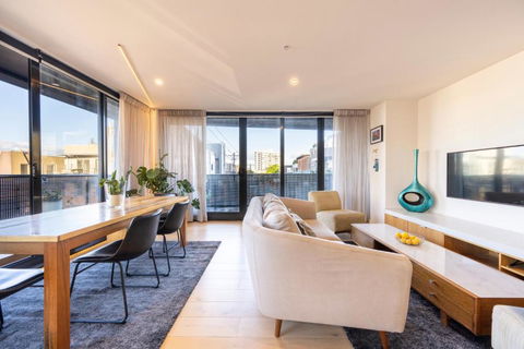 Mega Style Apartments The General - Accommodation Sunshine Coast 1