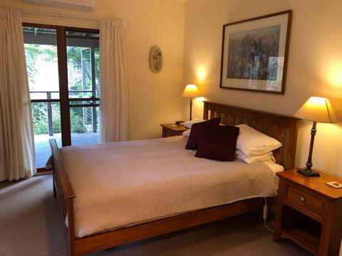 Meriba B And B - Accommodation Sunshine Coast 3