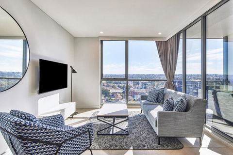 Meriton Suites Liverpool - Accommodation Sunshine Coast 0