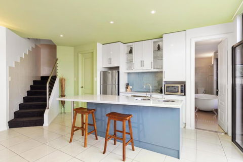 Merlot Verdelho Townhouses - Accommodation Sunshine Coast 2