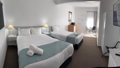 Mia Motel - Accommodation Sunshine Coast 2