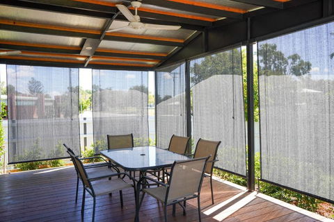 Mooney St Manor - Accommodation Sunshine Coast 2