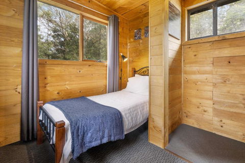 Mole Creek Cabins - Accommodation Sunshine Coast 2