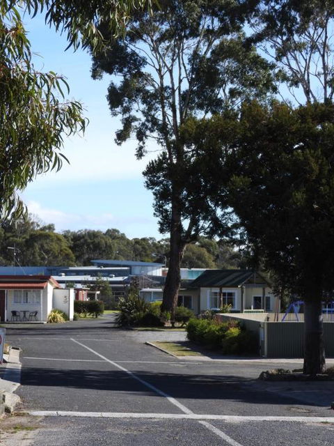 Moomba Holiday And Caravan Park - Accommodation Sunshine Coast 0