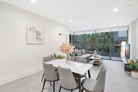 Modern 2B2B APT At Homebush - Accommodation Sunshine Coast 0
