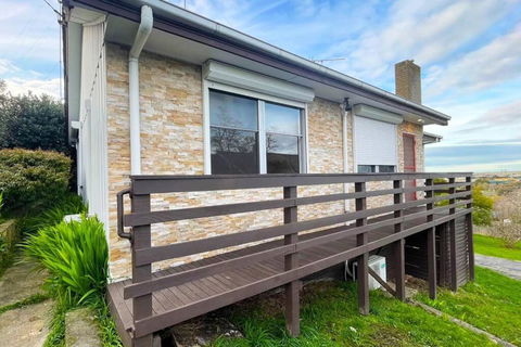 Morwell Pet Friendly 3BR Retreat Free Parking Netflix - Accommodation Sunshine Coast 0