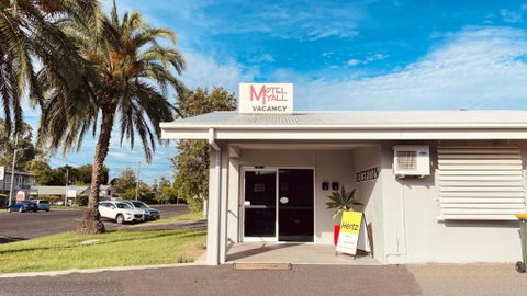 Motel Myall - Accommodation Sunshine Coast 3