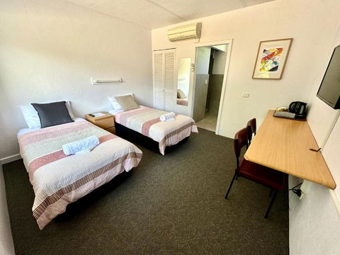 Mount Beauty Motor Inn - Accommodation Sunshine Coast 3