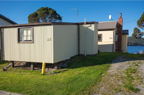 Mt Lyell (Back Cabin) - Accommodation Sunshine Coast 0