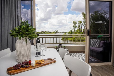 Mulwala Lakeside Apartment - Accommodation Sunshine Coast 0