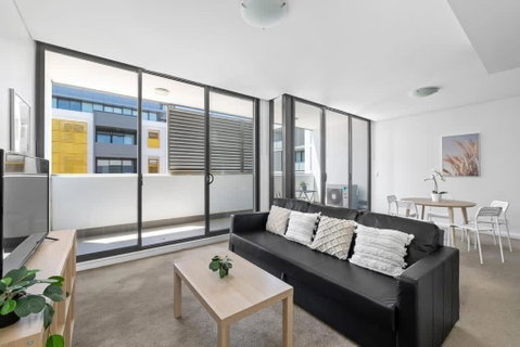 NEW 3BR Apt In Kingsgrove Sleeps 7 - Accommodation Sunshine Coast 3