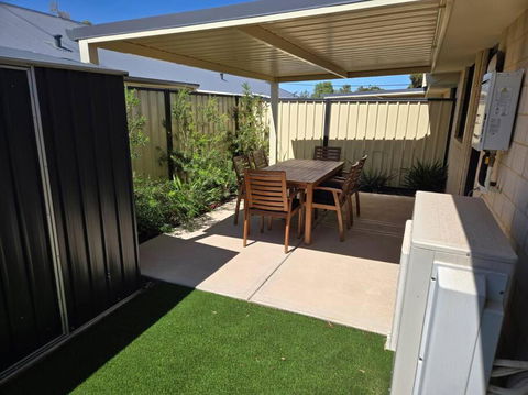 New Unit On Oswald - Accommodation Sunshine Coast 1