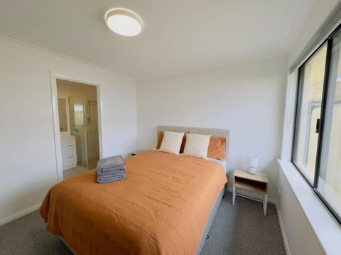 New Unit On Oswald - Accommodation Sunshine Coast 3