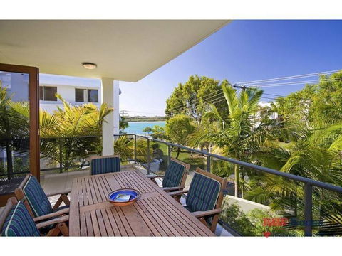 Noosa Dua Apt 1 Riverside Pool Escape - Accommodation Sunshine Coast 2