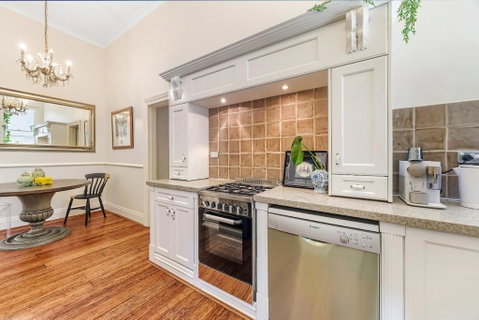Newty Willows - Art Deco Double Bay Designer Apt - Accommodation Sunshine Coast 3