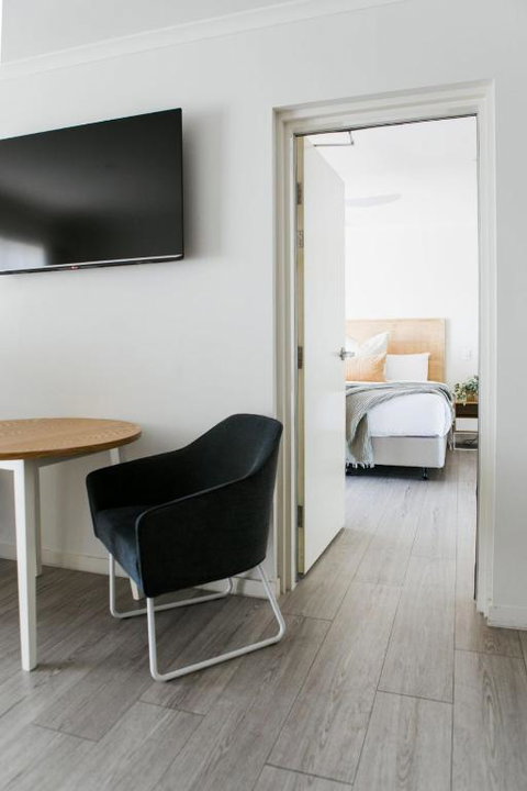 Noosa Heads Motel - Accommodation Sunshine Coast 1