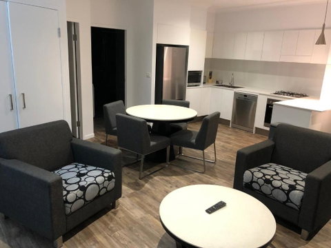 Nouveau On Young - Accommodation Sunshine Coast 2