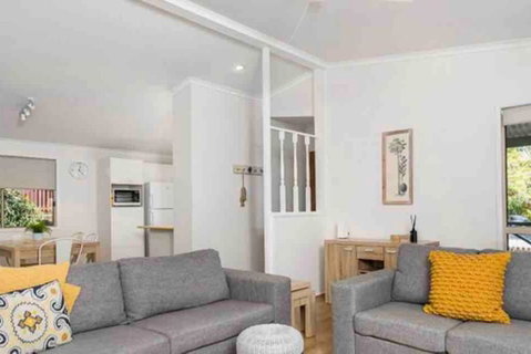 NORTH BYRON BEACH HOUSE Surf Sun Sand - Accommodation Sunshine Coast 1