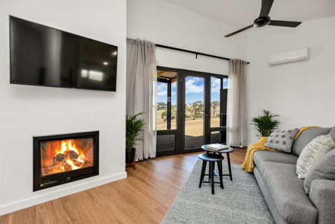Old Bull Creek Luxury Retreat - Accommodation Sunshine Coast 1