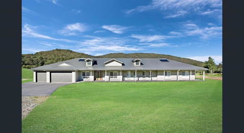 ON Keppies - BnB - Family Farm & Wedding Guest Accommodation Paterson NSW - Accommodation Sunshine Coast 0