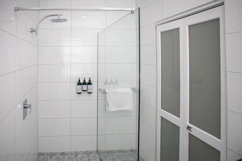 Oxbridge- Period Home In Central Goulburn - Accommodation Sunshine Coast 1
