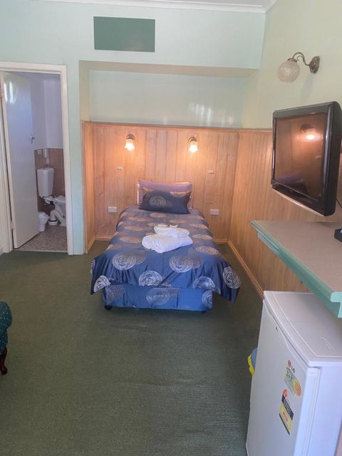 Paddle Steamer Motel - Accommodation Sunshine Coast 1