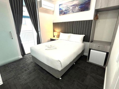 Palace Hotel Proserpine - Accommodation Sunshine Coast 3